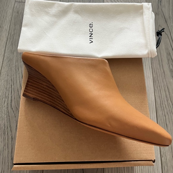 Vince Benita Women's Mules Genuine Leather Size 7 M NWT - Picture 9 of 9